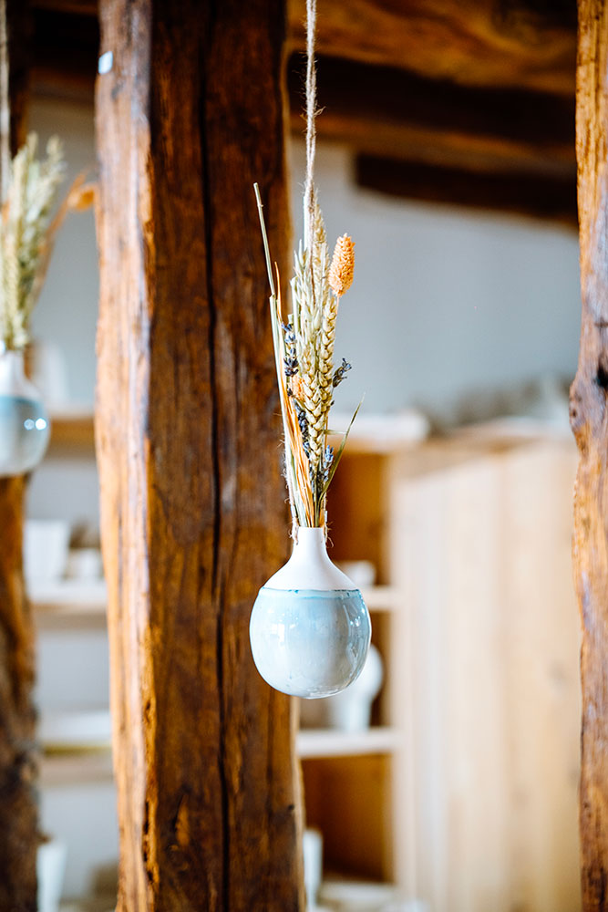 Vase de l'atelier Aloussa à Puycelsi